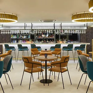 Courtyard By Marriott London Heathrow Airport Harlington (Greater London)
